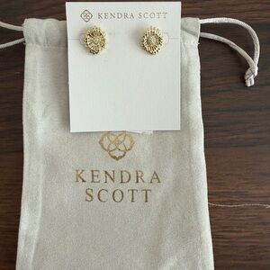 Kendra Scott Gold Floral Earrings
